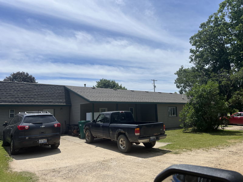 Land of Lakes Motel - June 15 2024 Photo (newer photo)